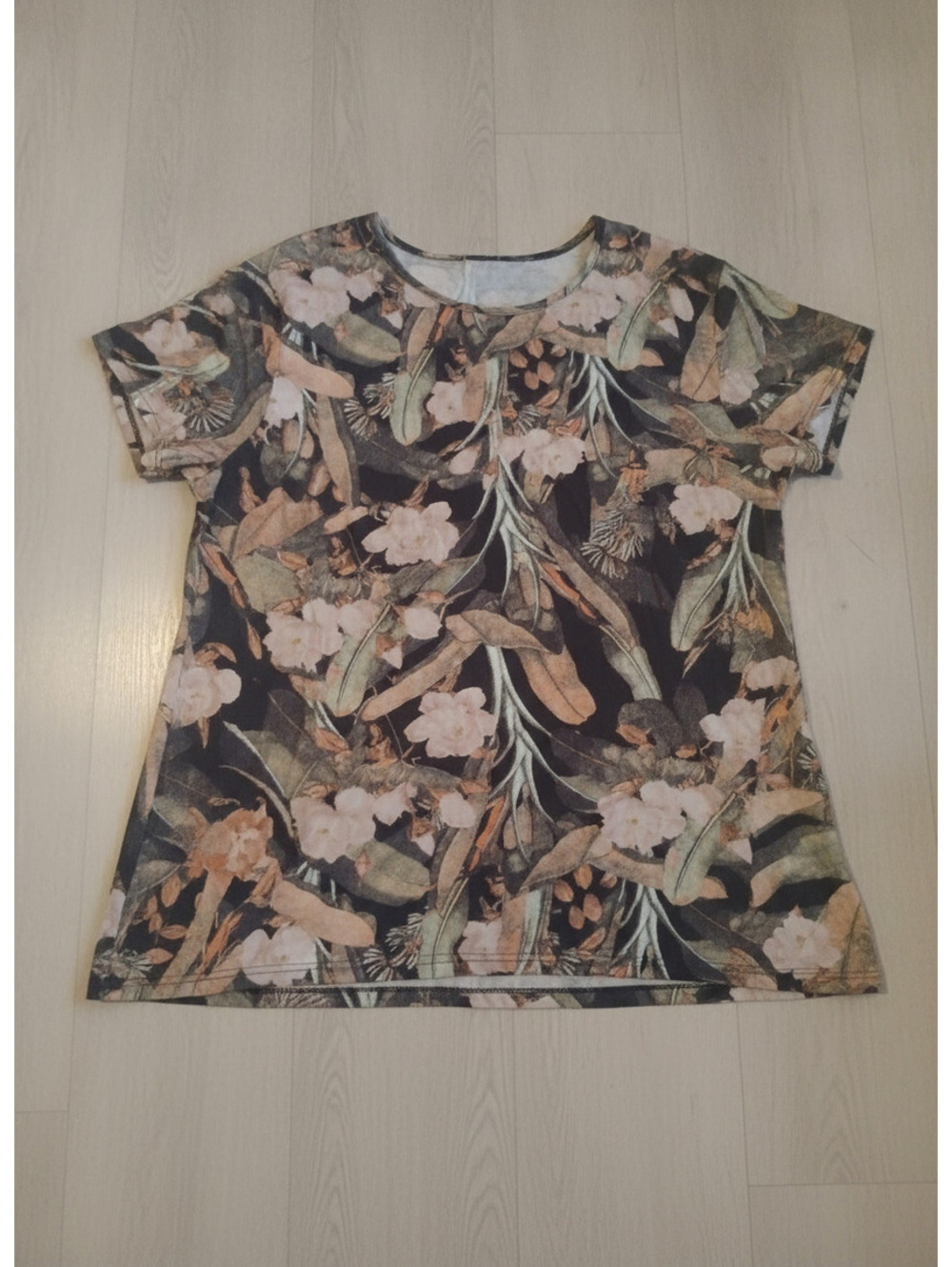 Botanical Floral Print Short Sleeve Tunic Top Plus Size 4XL Black Multicolor